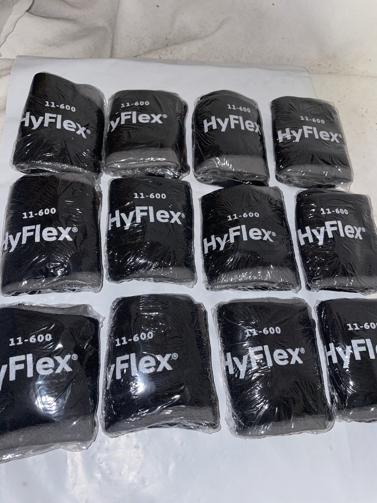 12 Pair Ansell HyFlex 11-600 Size 9 (Large) Gloves Vending Machine Packaging