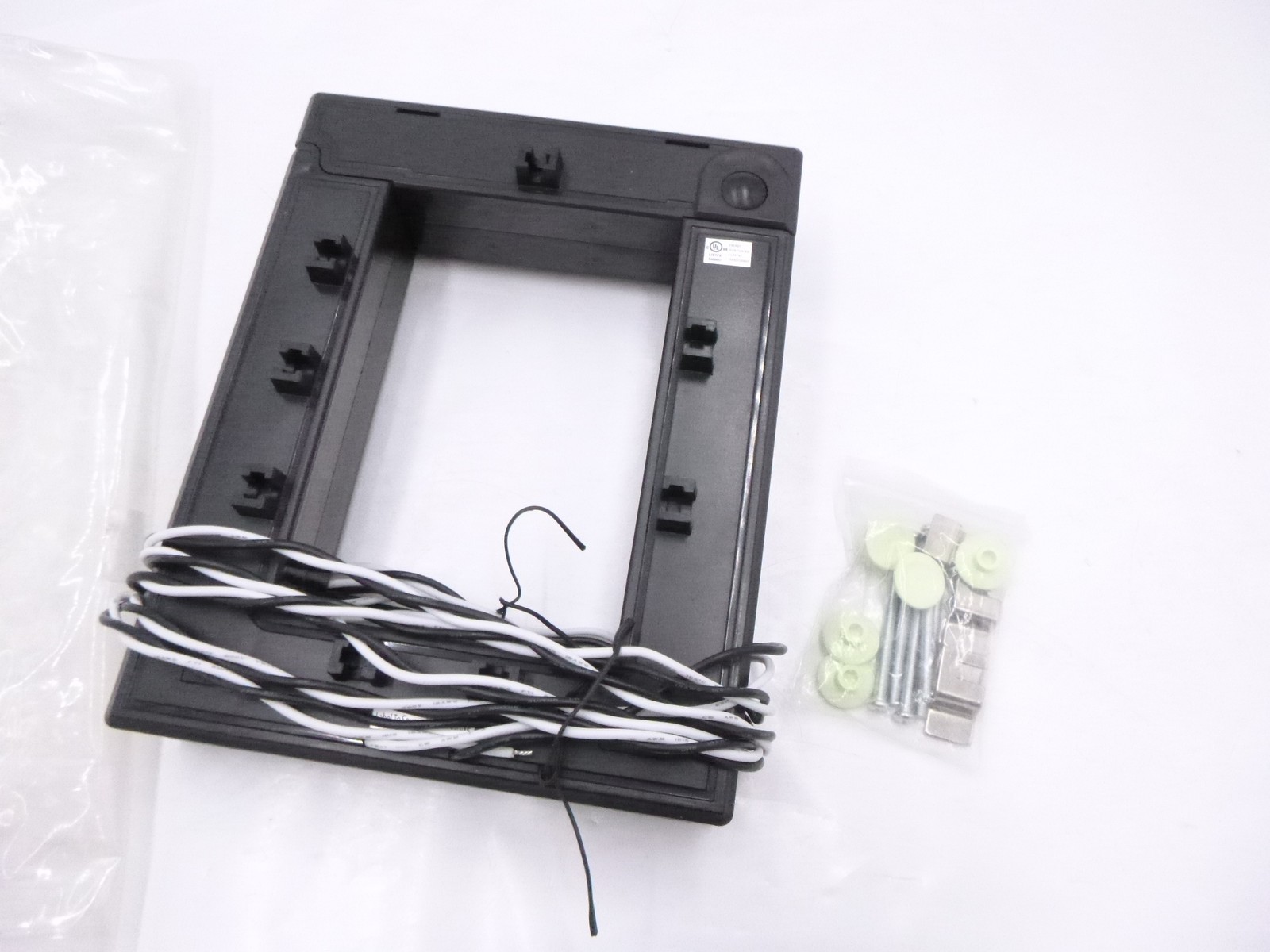 AccuEnergy AcuCT-4161R-4000:5A Press Open Split Core Current Transformer4000A:5A