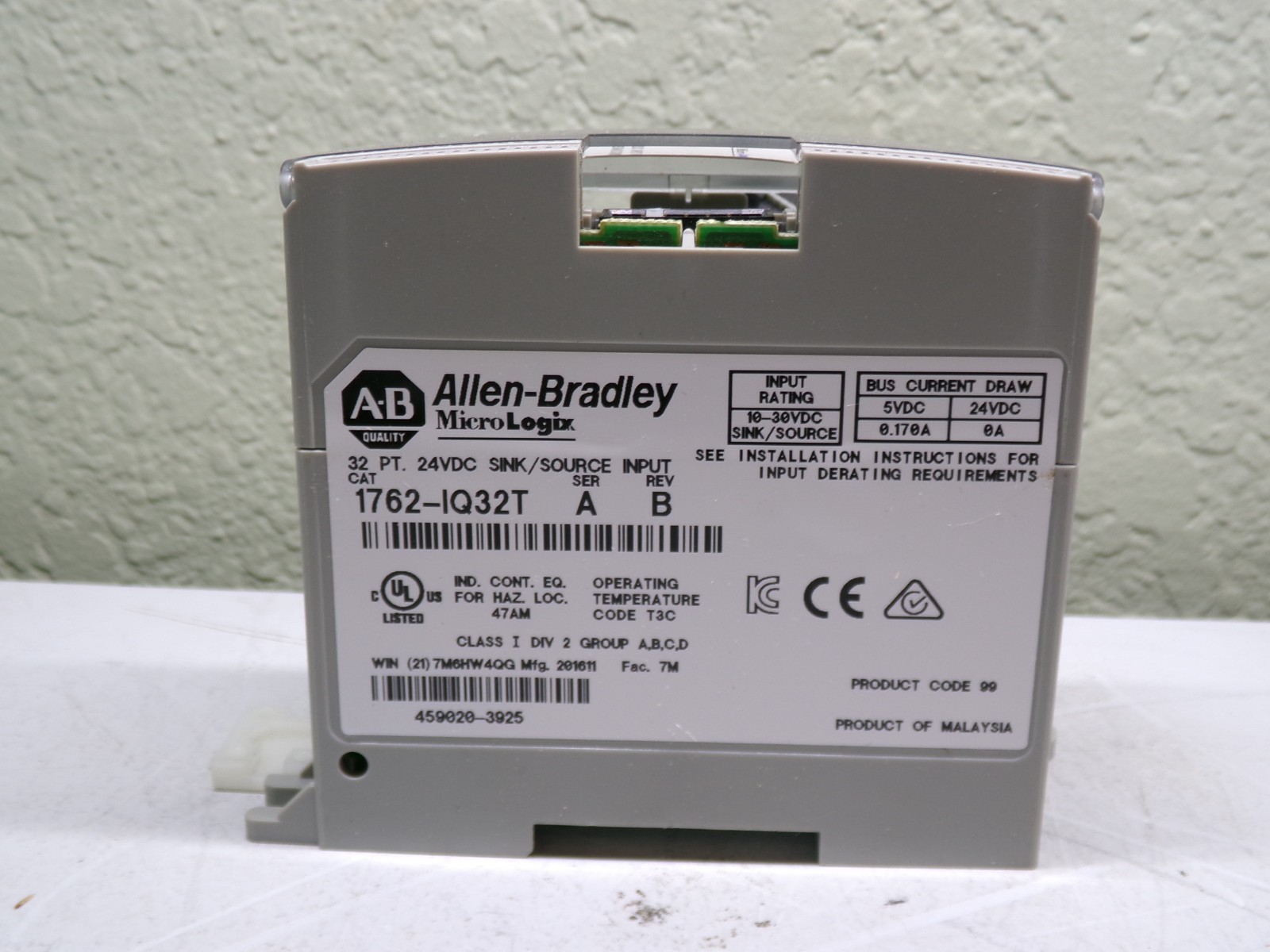 ALLEN-BRADLEY 1762-IQ32T MICROLOGIX 24VDC 32pt INPUT MODULE