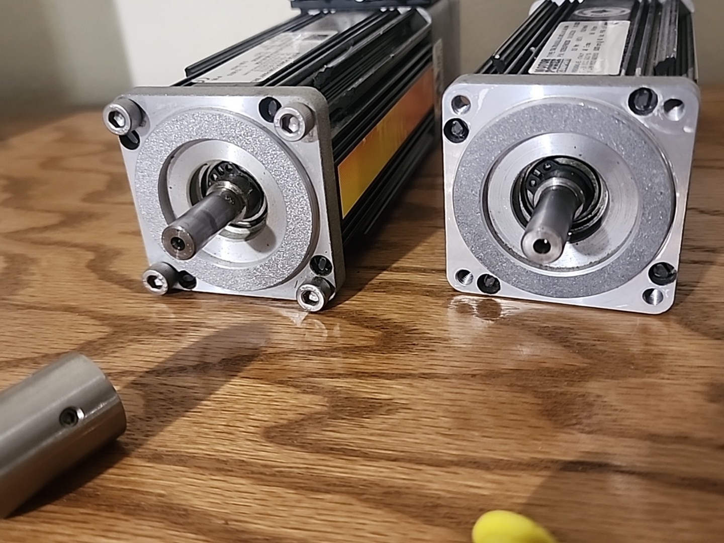 2* Motor Power Company T56.TR.0,9.E.L.02.002.A.06.60.10-104 Servo Motor