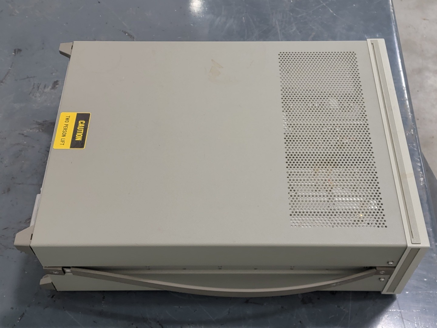 Agilent 8644B Synthesized Signal Generator 0.26 – 1030 MHz – Testing Equipment