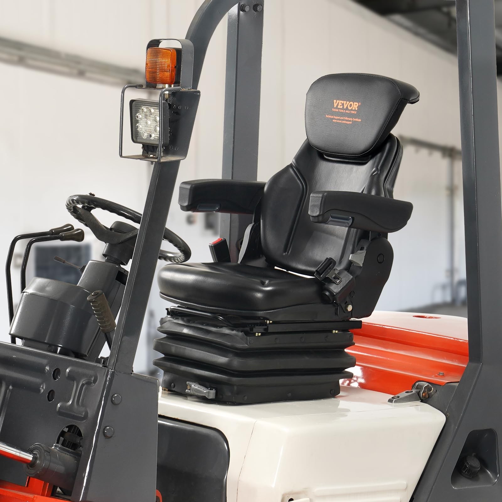 VEVOR Universal Forklift Seat, Tractor Seat with 23.2×22.0×29.7 inches, Black