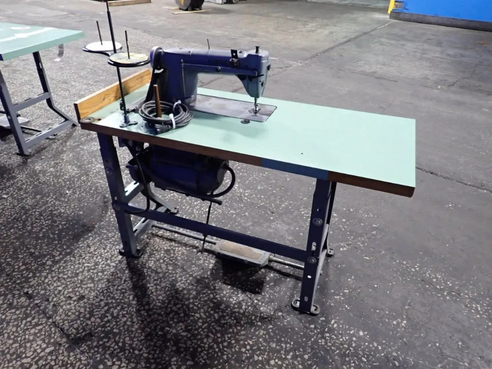 SINGER SEWING MACHINE 281-3