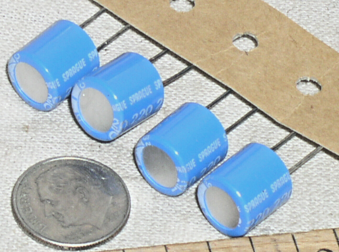 4 SPRAGUE 220UF/10V 220 MFD 10 V RADIAL ORGANIC ELECTROLYTE CAPACITOR CAP 105*