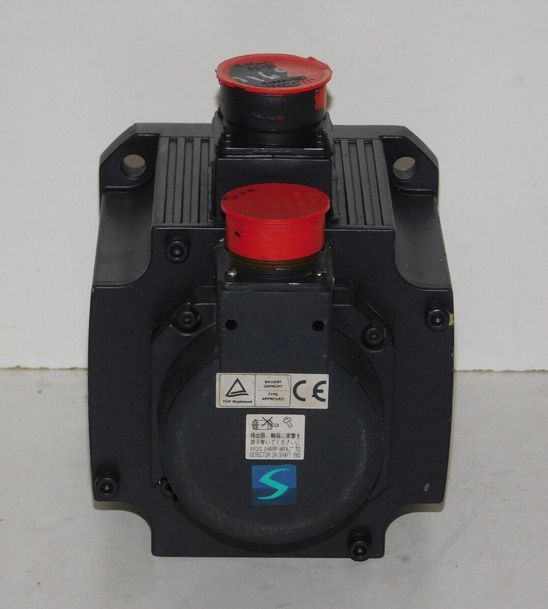 New Mitsubishi HC-SFS1024K AC Servo Motor 3AC 243V 2.6A 2000RPM with Encoder