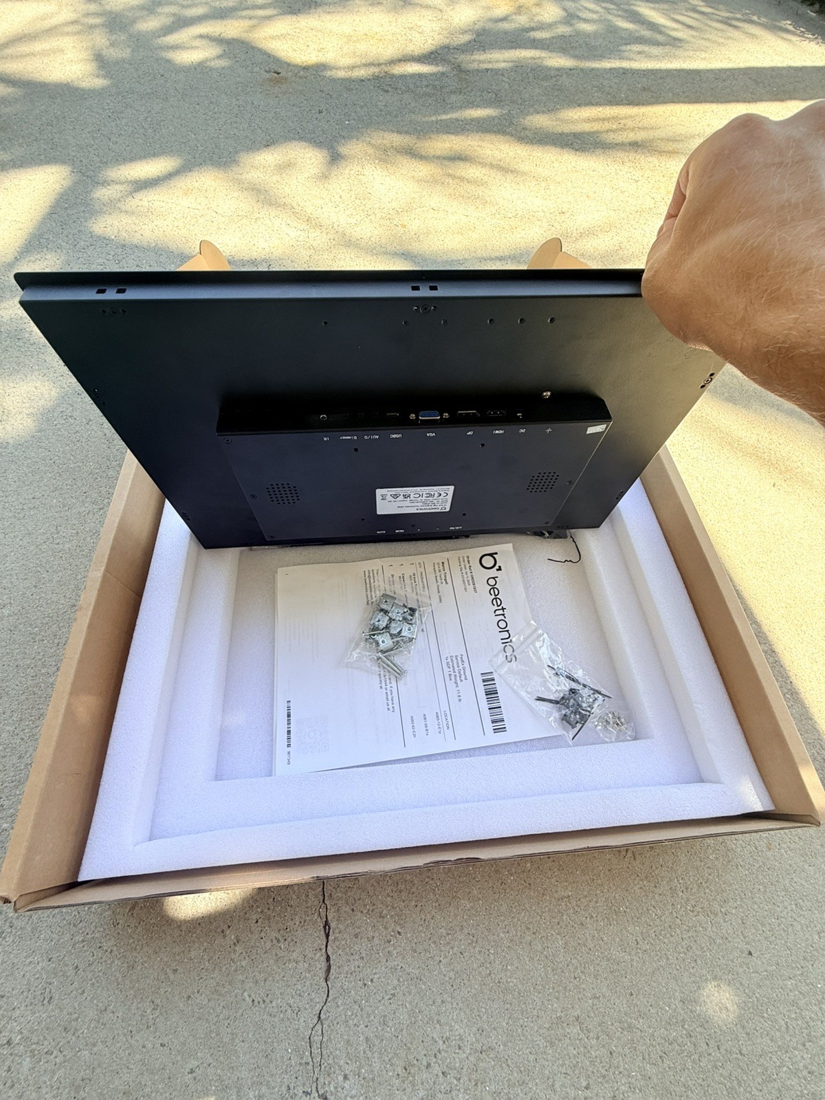 BEETRONICS 19 inch Touchscreen Metal High Brightness