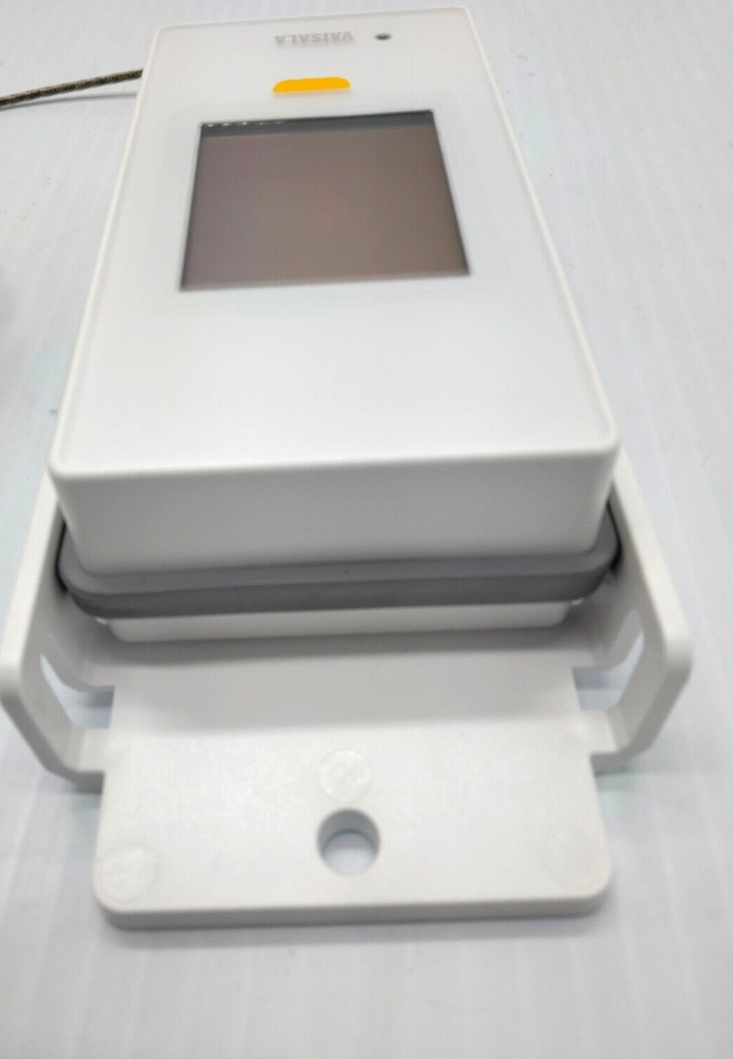 Vaisala RFL100 Vainet Data Logger TMP115 Temp/Humidity + Mount channel 1 915 MHz