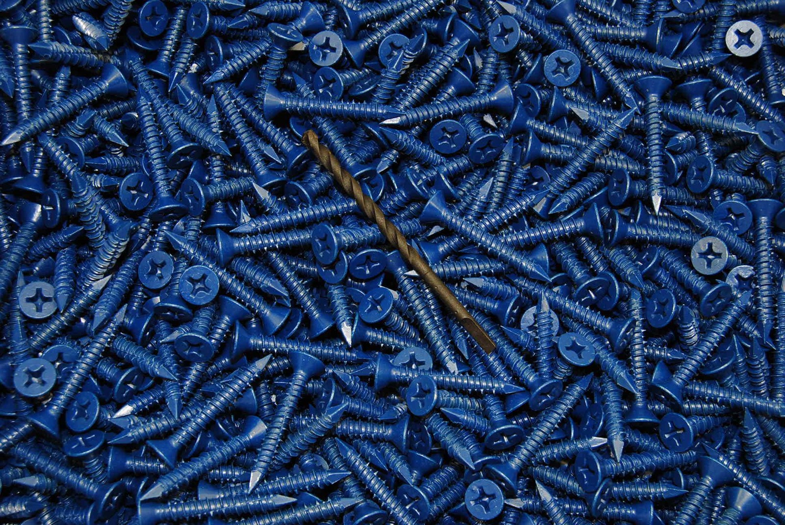 (200) Phillips Flat Head 1/4 x 1-3/4 Concrete Masonry Screws Tapcon Anchor & Bit