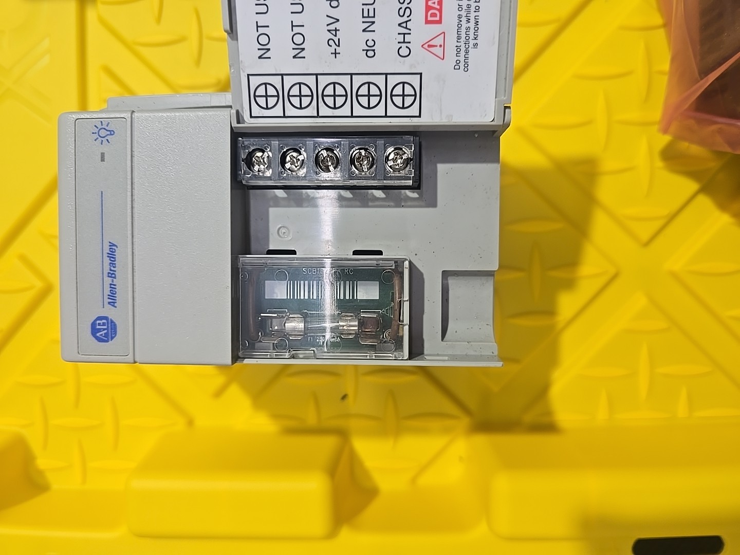 Allen-Bradley 1769-PB2 CompactLogix Power Supply 24VDC 2A@5VDC