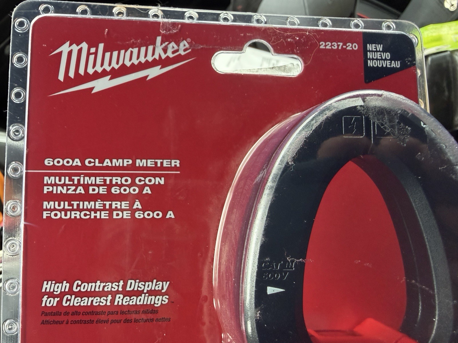 Milwaukee Tools 2237-20 600A AC/DC Digital Clamp Meter. New In package