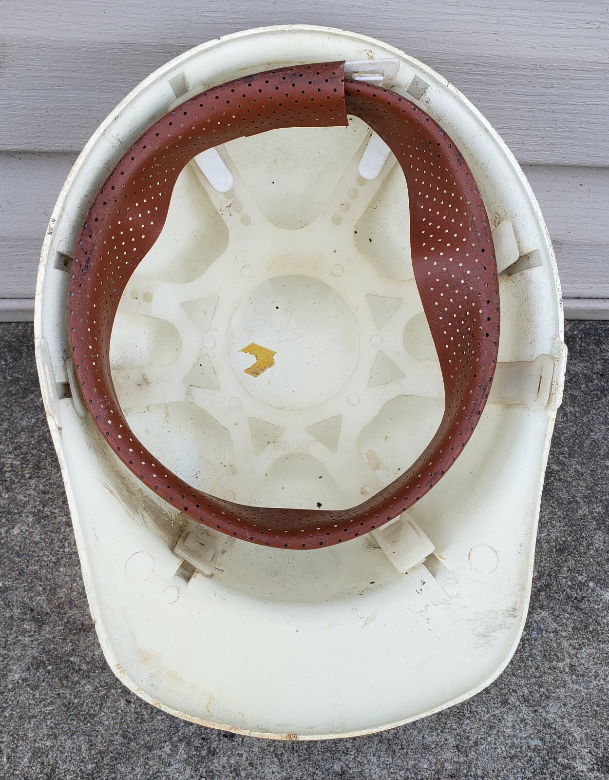 Vintage Egg White Hard Hat Fiberglass Duck Bill Iron Workers Ed Bullard?