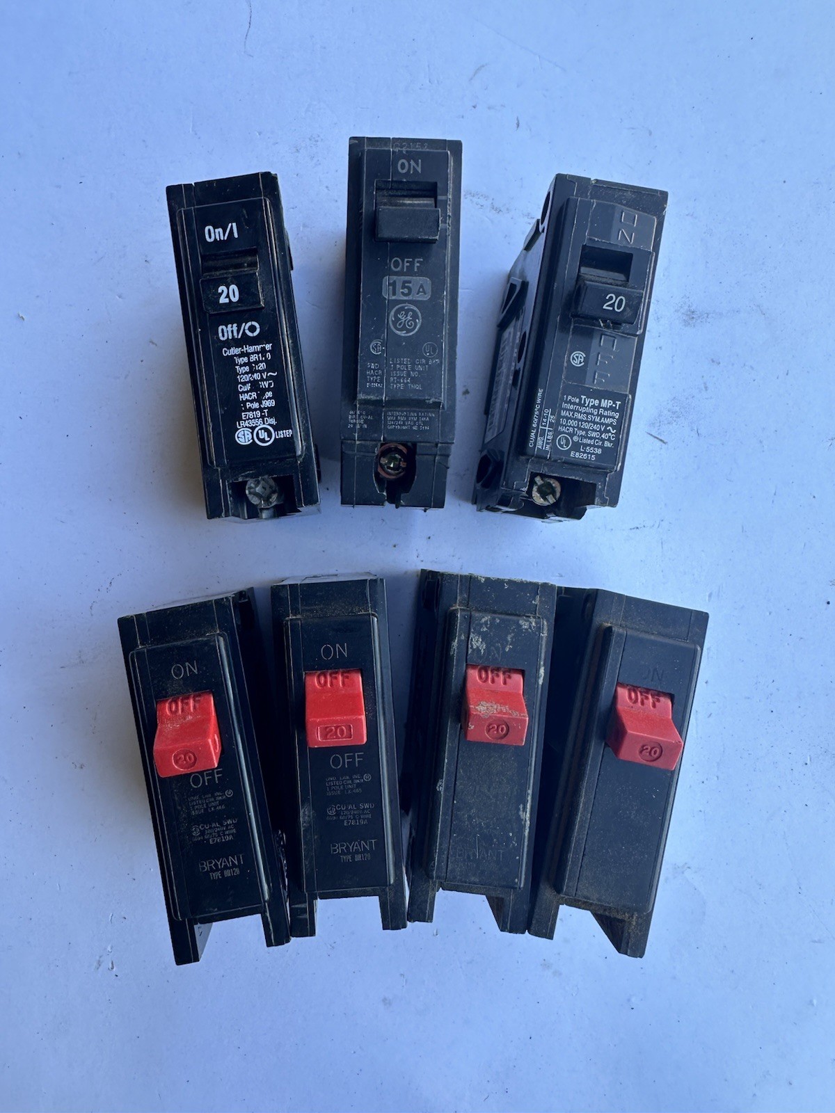 LOT OF 7* BRYANT | GE | Murray | Eaton Single Pole 15 & 20 Amp Circuit Breakers