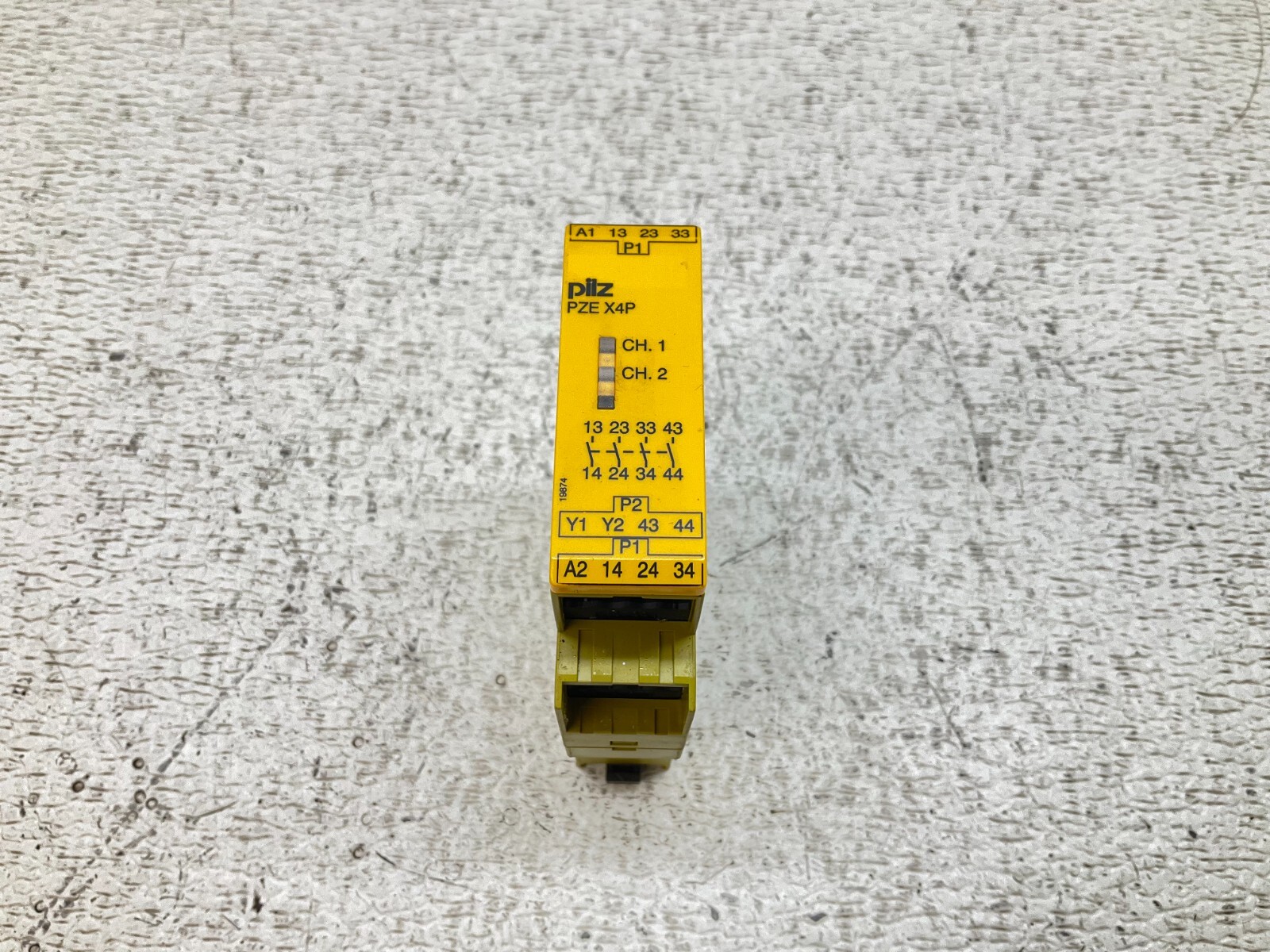 Pilz PZE X4P 24VDC 4n/o 24 VDC Safety Relay 777585 (TSC)