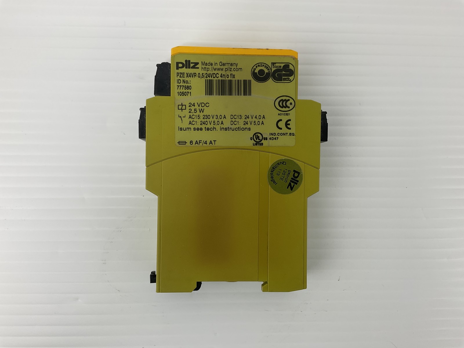 Pilz PZE X4VP Safety Relay 0,5/24VDC