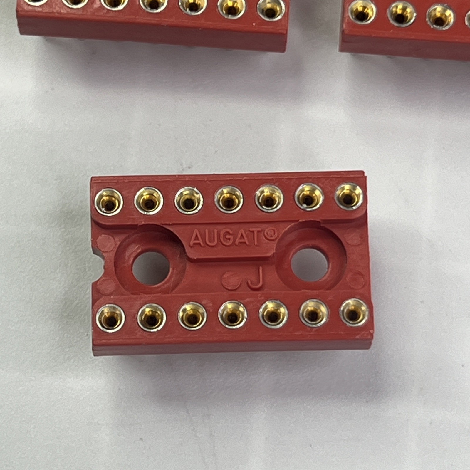 Qty 25 Quality Augat 14-Pin Wire Wrap Sockets DIY Proto Gold Center NOS