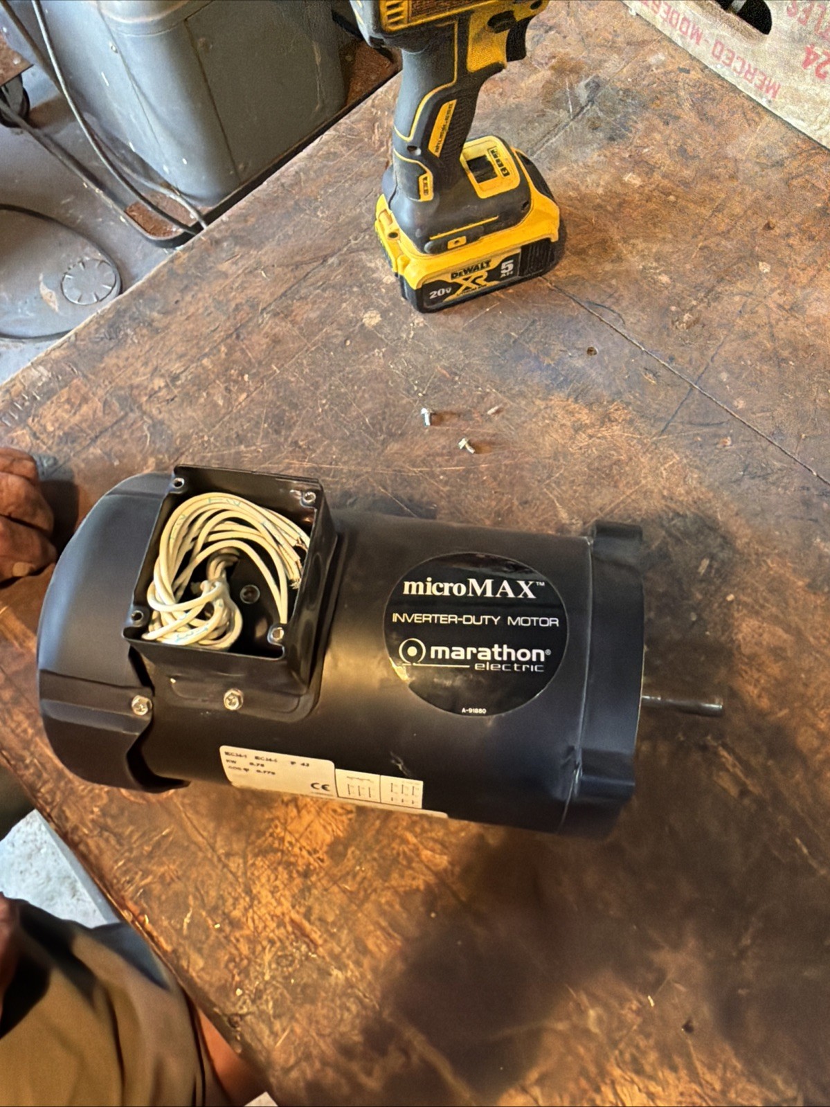 New Open Box Marathon Y378 Electric Motor 1 HP 1725 Rpm 230/460 V 56C microMAX