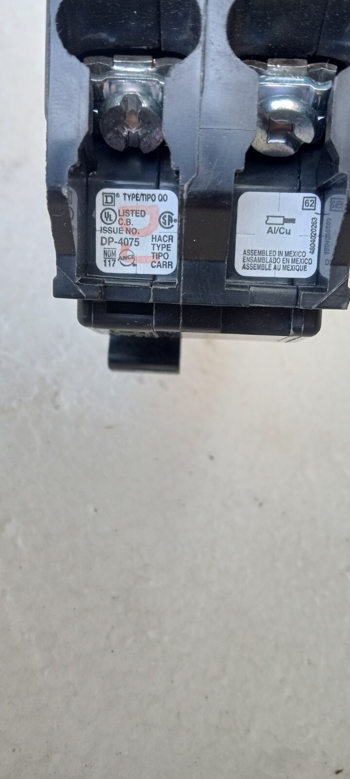 SQUARE D QO230 30A 2 POLES PLUG ON CIRCUIT BREAKER 120/240V TYPE QO