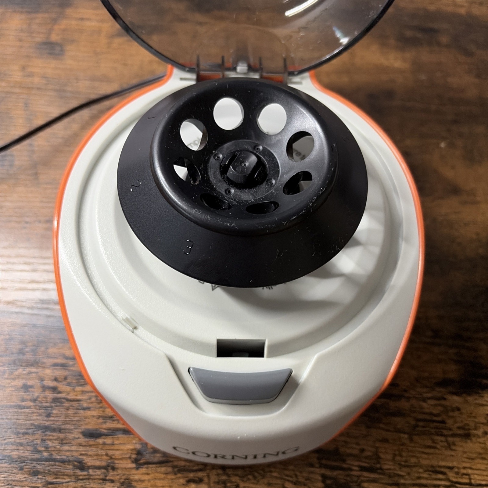 2022 Corning LSE Mini Centrifuge 6770 8 Position Pre-owned Excellent Condition