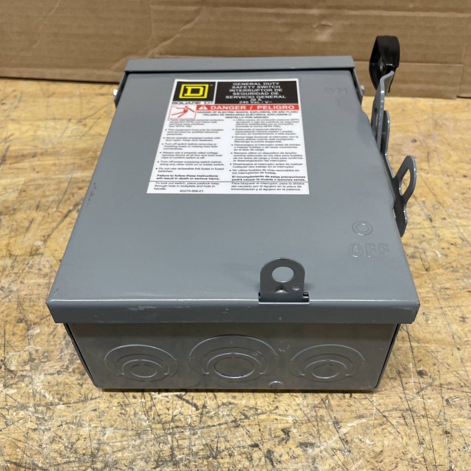 Square D D221NRB General Duty Safety Switch 240VAC 30A SEE PICS