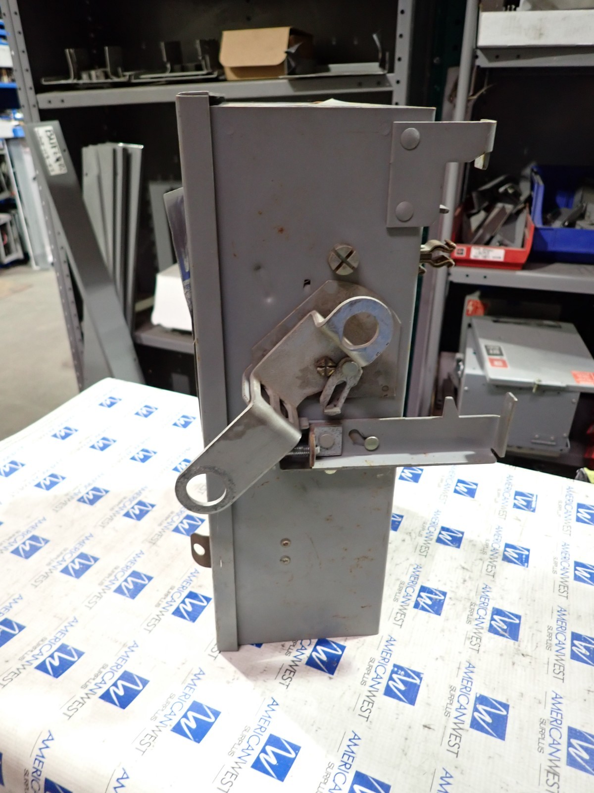 Square D PQ3603G 30 amp 600v Fusible 3 Phase 3 Wire Busway Switch BP559
