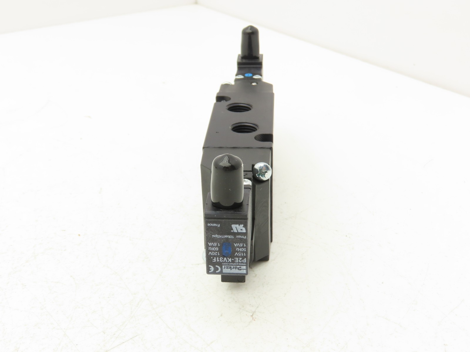Parker B521BB553C Solenoid Air Control Valve 4 Way 2 Position 120VAC 1/4″ NPT