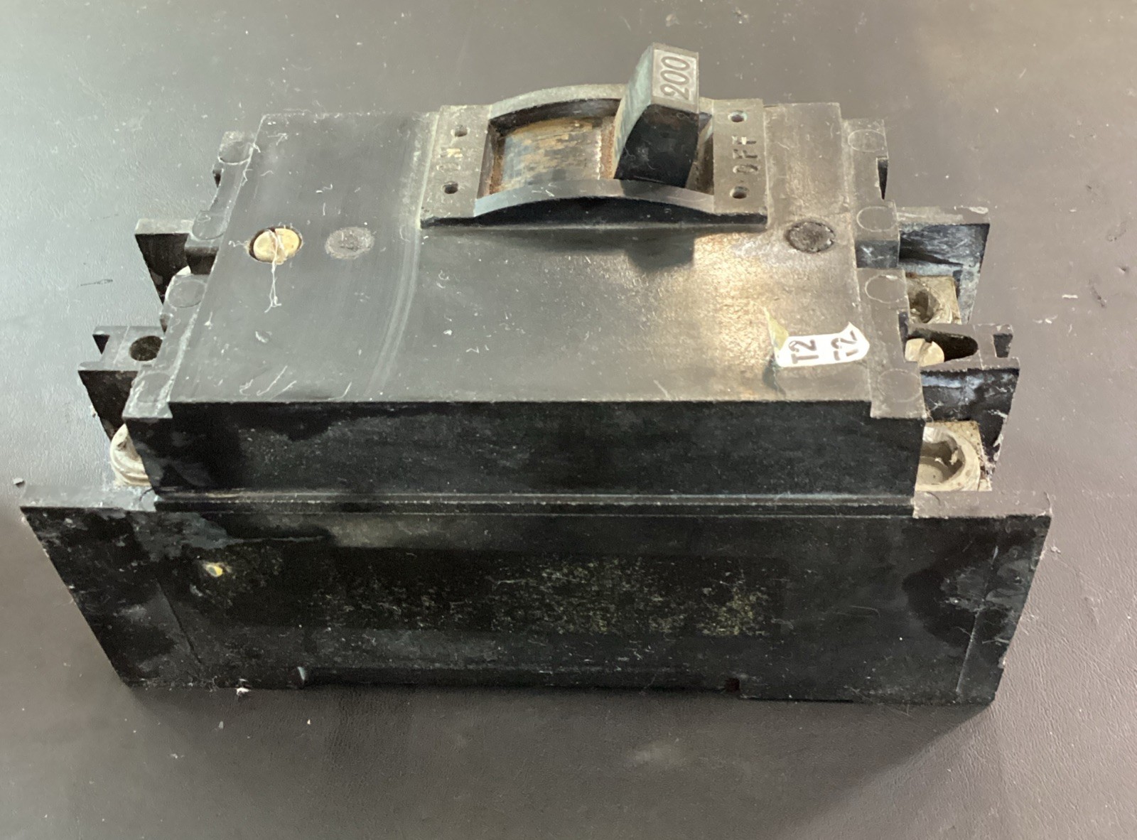 Square D Q2L2200 200A 2 Pole Circuit Breaker 120/240V Type Q2L 2P 200 Amp Used