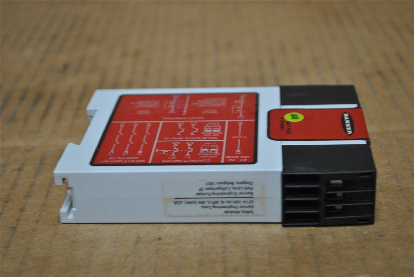 Banner Universal Input Safety Relay Part No. UM-FA-9A