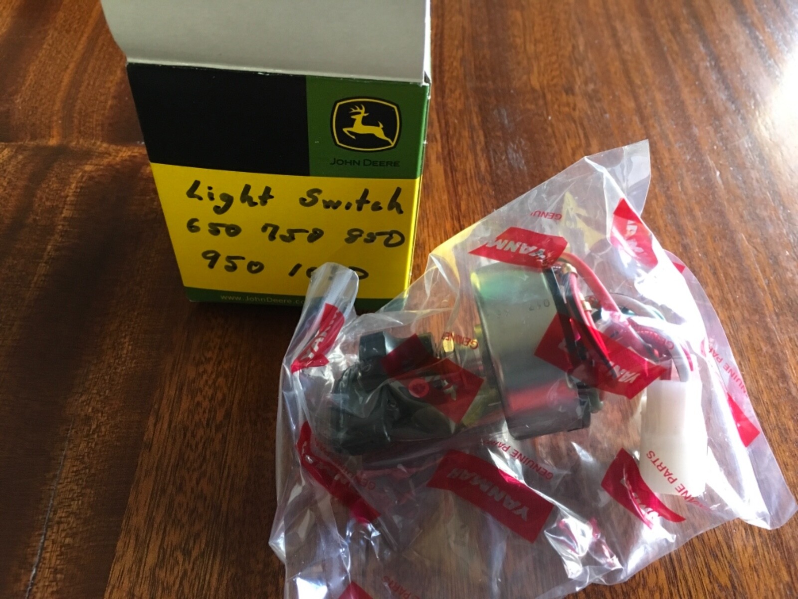 John Deere 650/ 750/ 850/ 950/ 1050 Tractor Light Switch