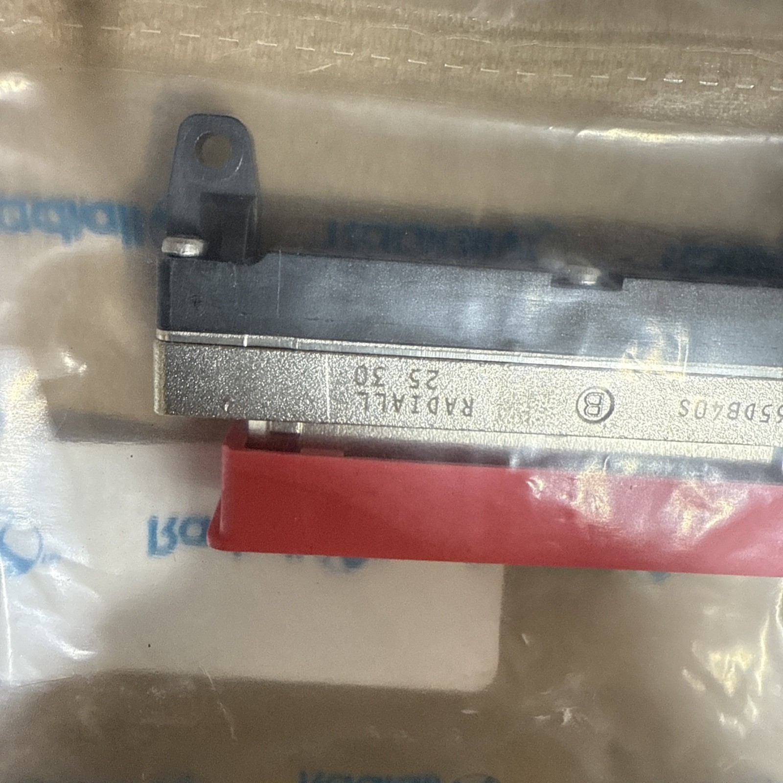 Radiall BACC65DB40S BACC65 Connector