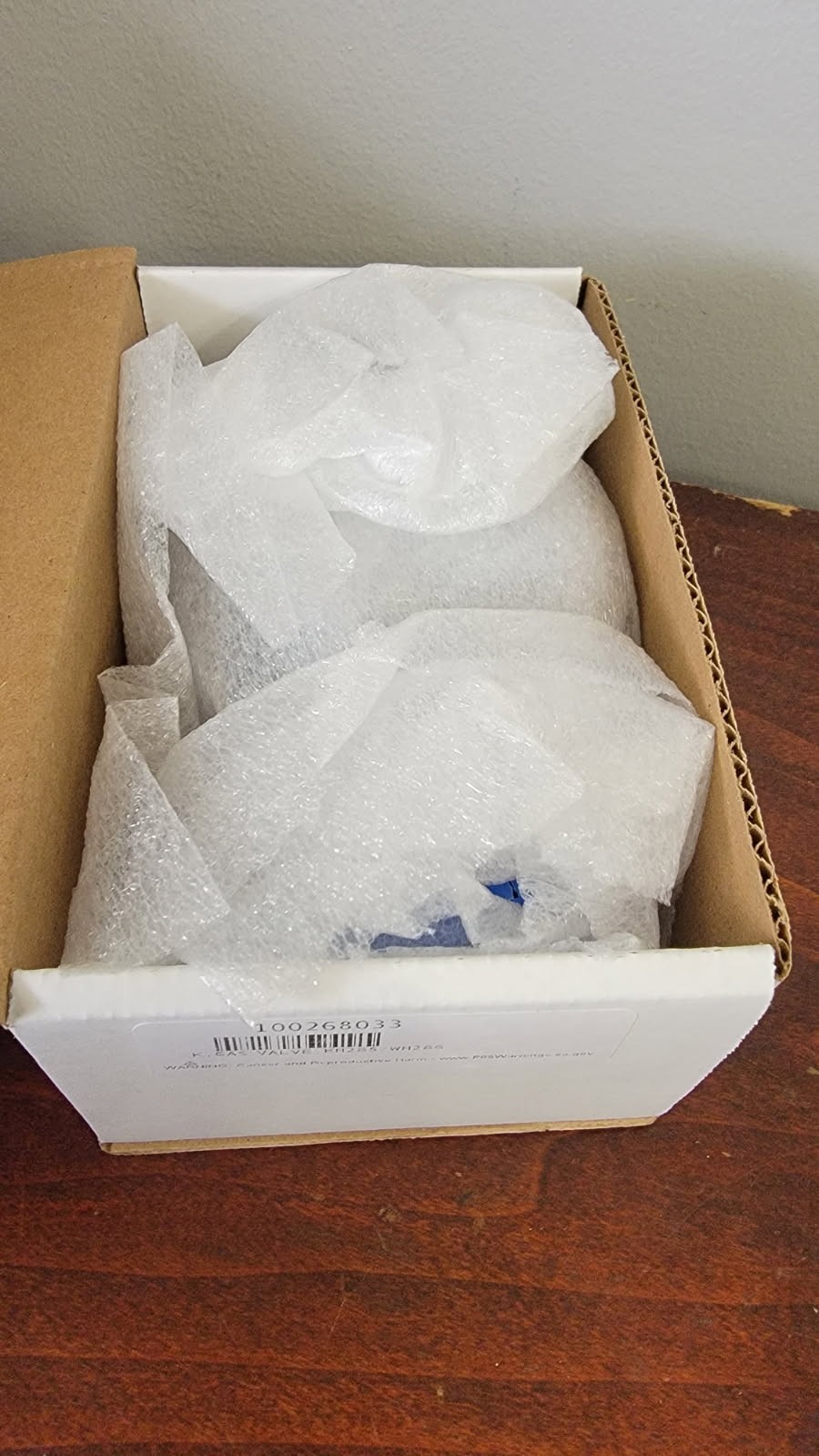 Lochinvar Gas Valve 100268033 / KH285 / WH286