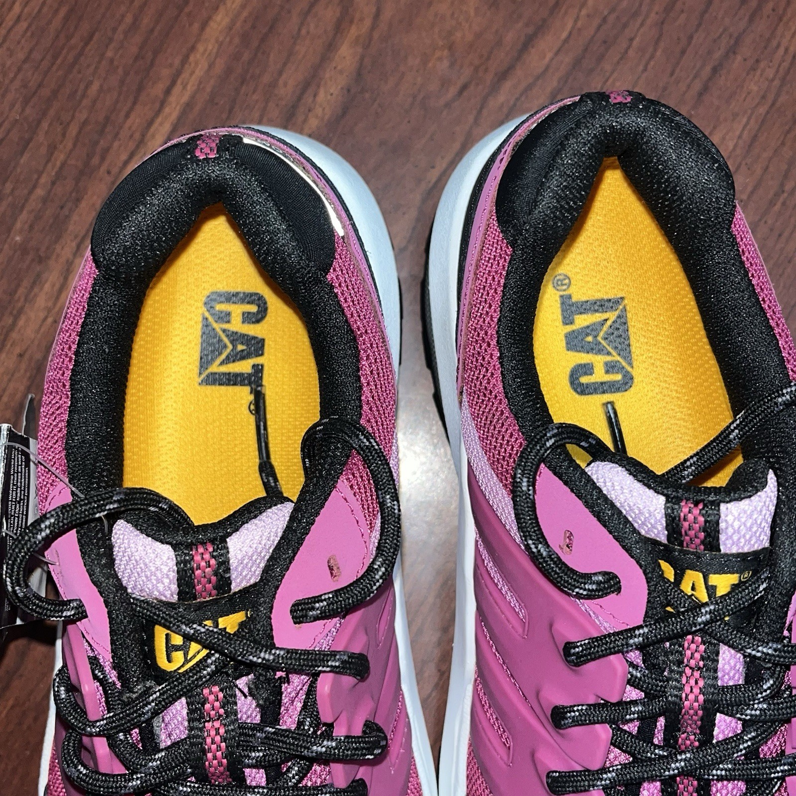 Women’s Sz 7W Cat Streamline Composite Toe Shoe Pink & Black Tennis Shoes