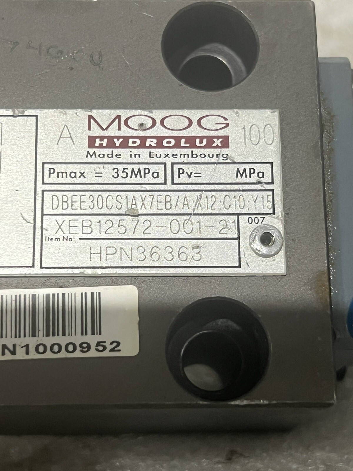 🔥MOOG DBEE30CS1AX7EB/A X12;C10;Y15 hydraulic valve, used, Free Ship🇺🇸