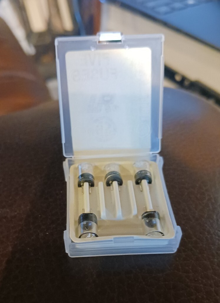 Lot of 1 Box Littlefuse Micro 3/4A (0.750) 273 series 125V – 5pcs SHIPs FREE