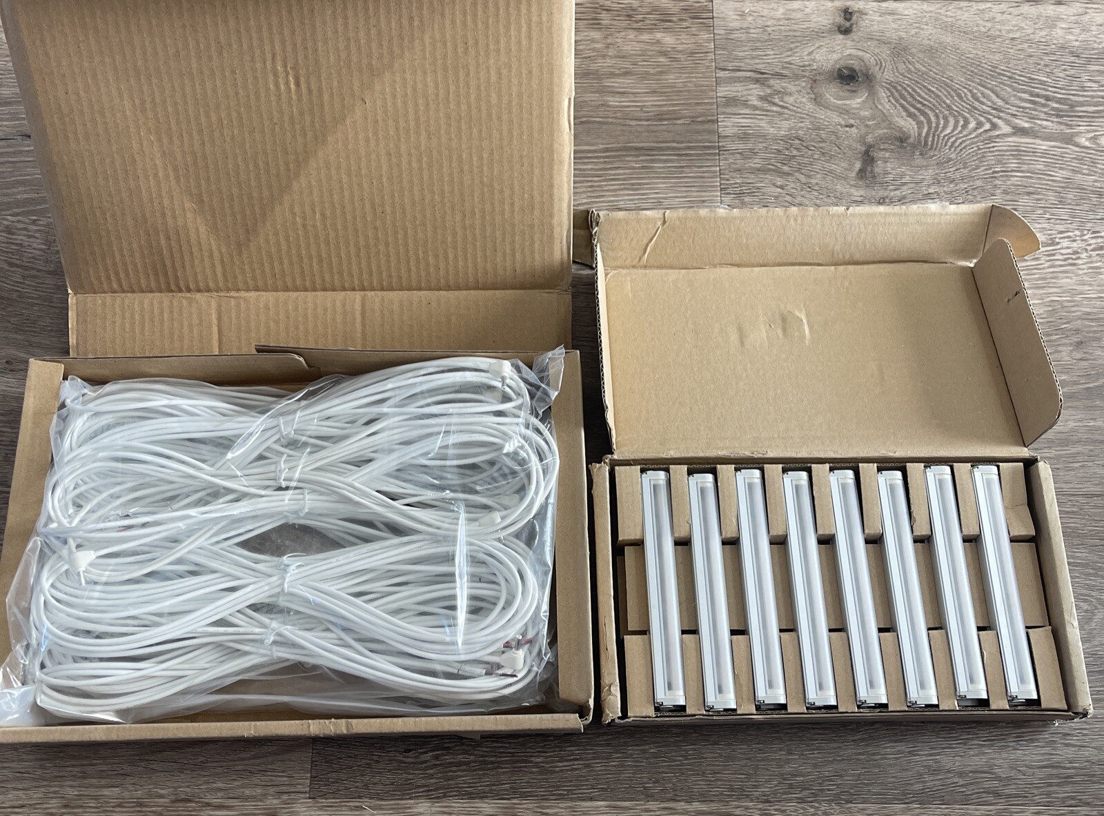BOX of 24 Philips InteGrade Engine Vi Shelf Strip LED 140mm 6″ 935 G3 24V 1.6W