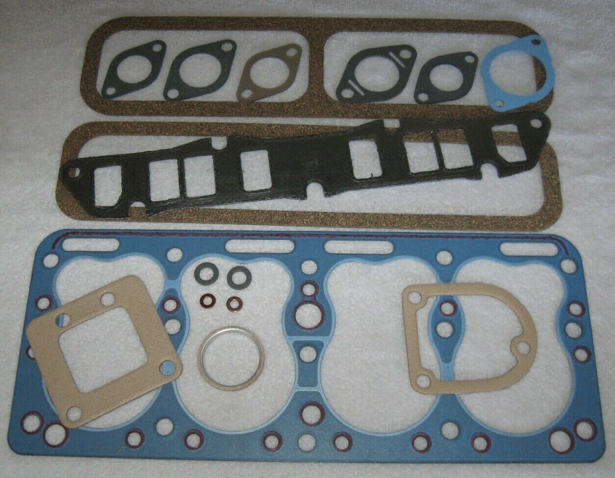 MASSEY HARRIS 20 22 23 30 CONTINENTAL F124 F140 F162 HEAD GASKET SET 840022M91