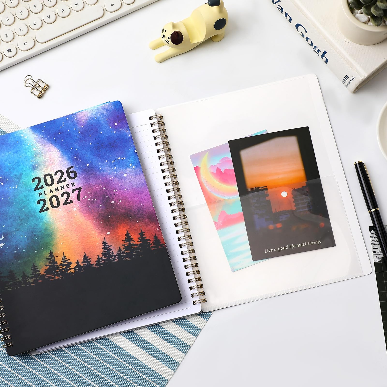 Planner 2026-2027 – Academic 136 pages, 8 X 10 inches, Colorful