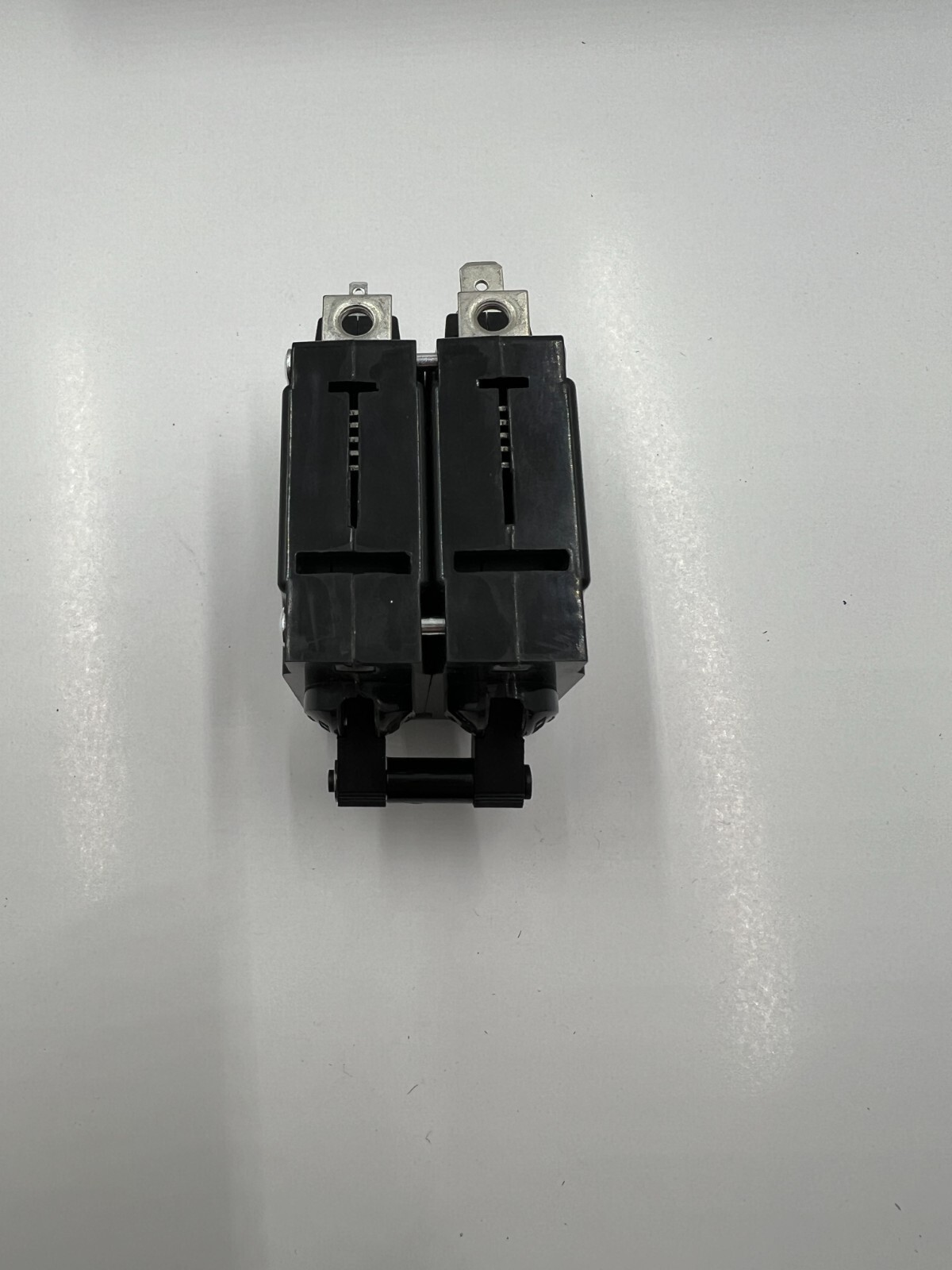 (QTY 3) BSA Zhejiang B2T1-50.0/250-2501D-A2-C1-G-C Circuit Breaker 231226G