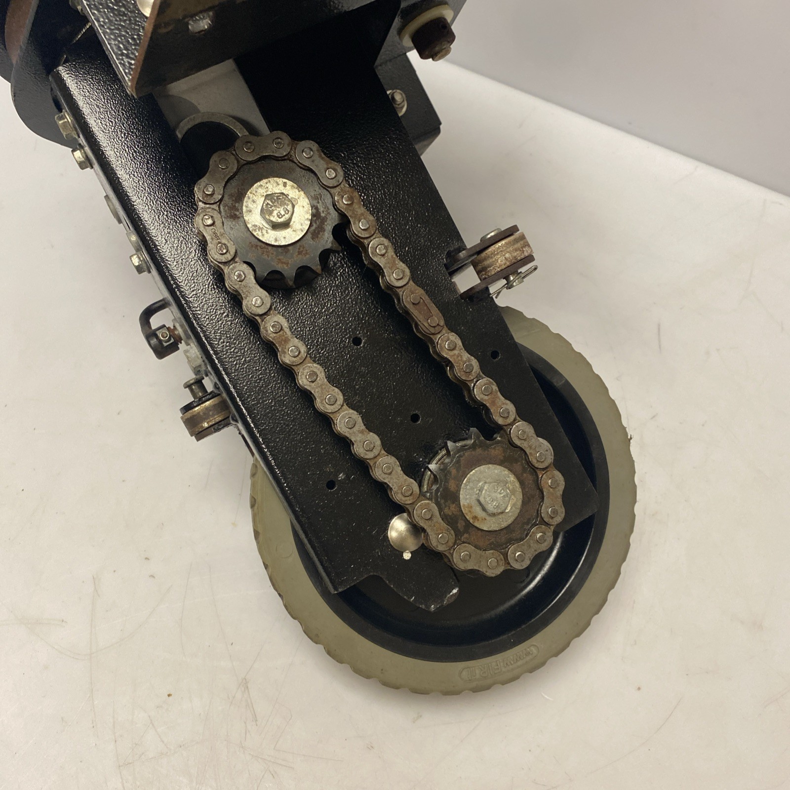 Windsor Karcher Chariot 2 iScrub 20X CSX20 Traction Motor 86364010 Drive Lower
