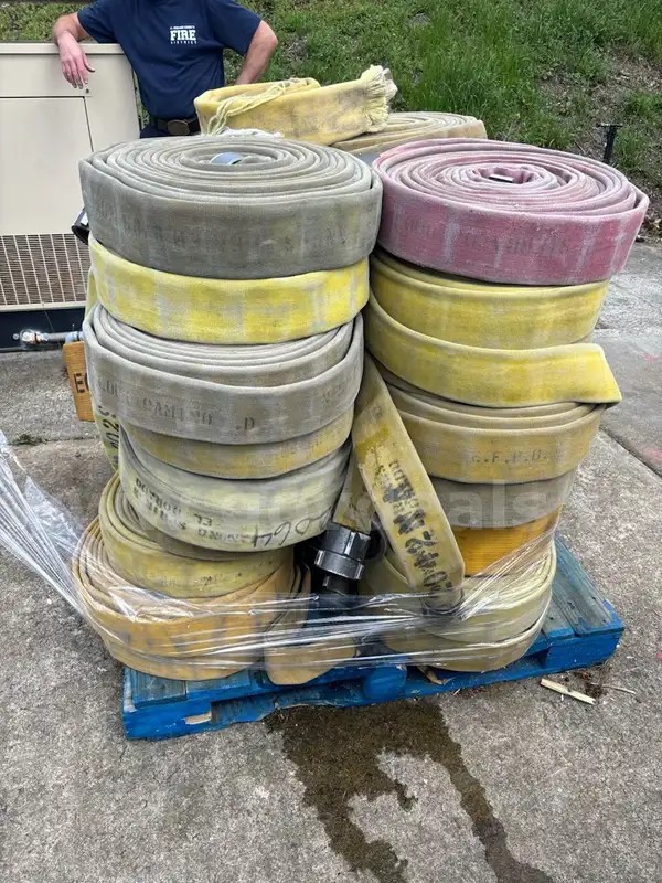 2 1/2″ 2.5″ x 50 ft Fire Hose Used With Ends