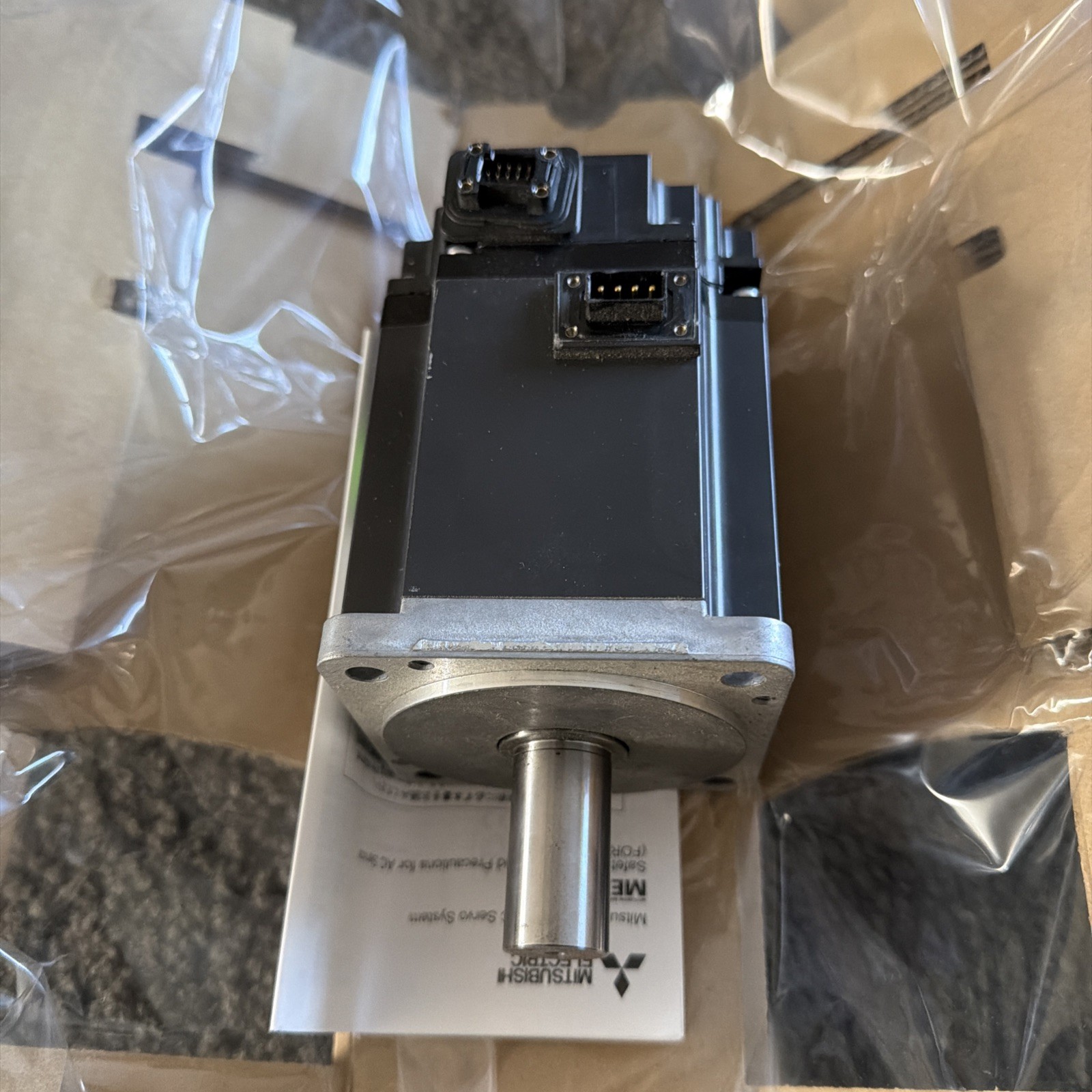 Mitsubishi Electric AC Servo motor, HG-KR73, great condition low hours lab use