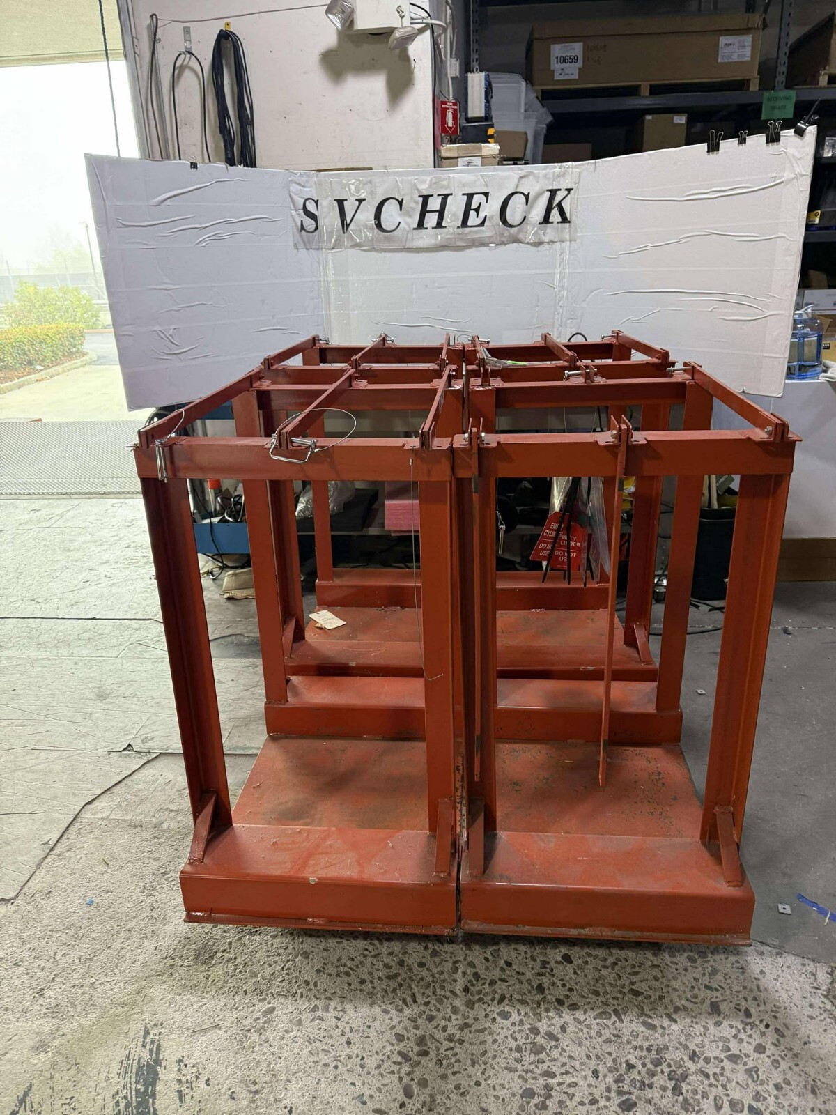 MECO CP4 Global Industrial OMEGA FORKLIFT TABLE STORAGE CADDY 4 CYLINDER