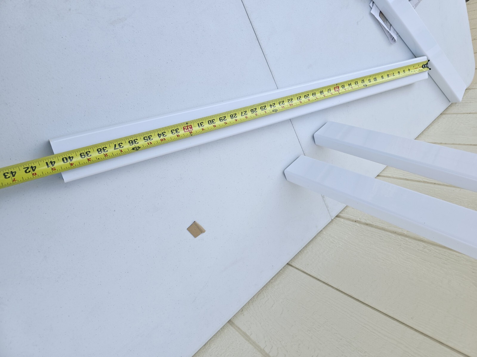 EZwhelp 4x White Rails (Approx. 40.56″)