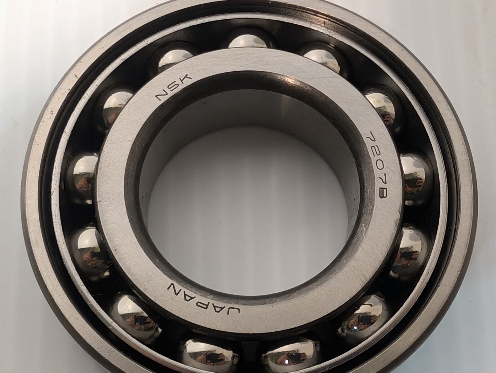 NSK 7207BWG Angular Contact Ball Bearing – Free Returns