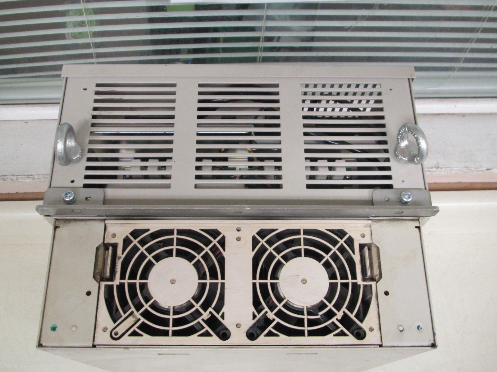 YASKAWA CIMR-ACAA0103AAA-0121 CIMR INVERTER 103A 55KW IP00 400VAC FREE SHIPPING
