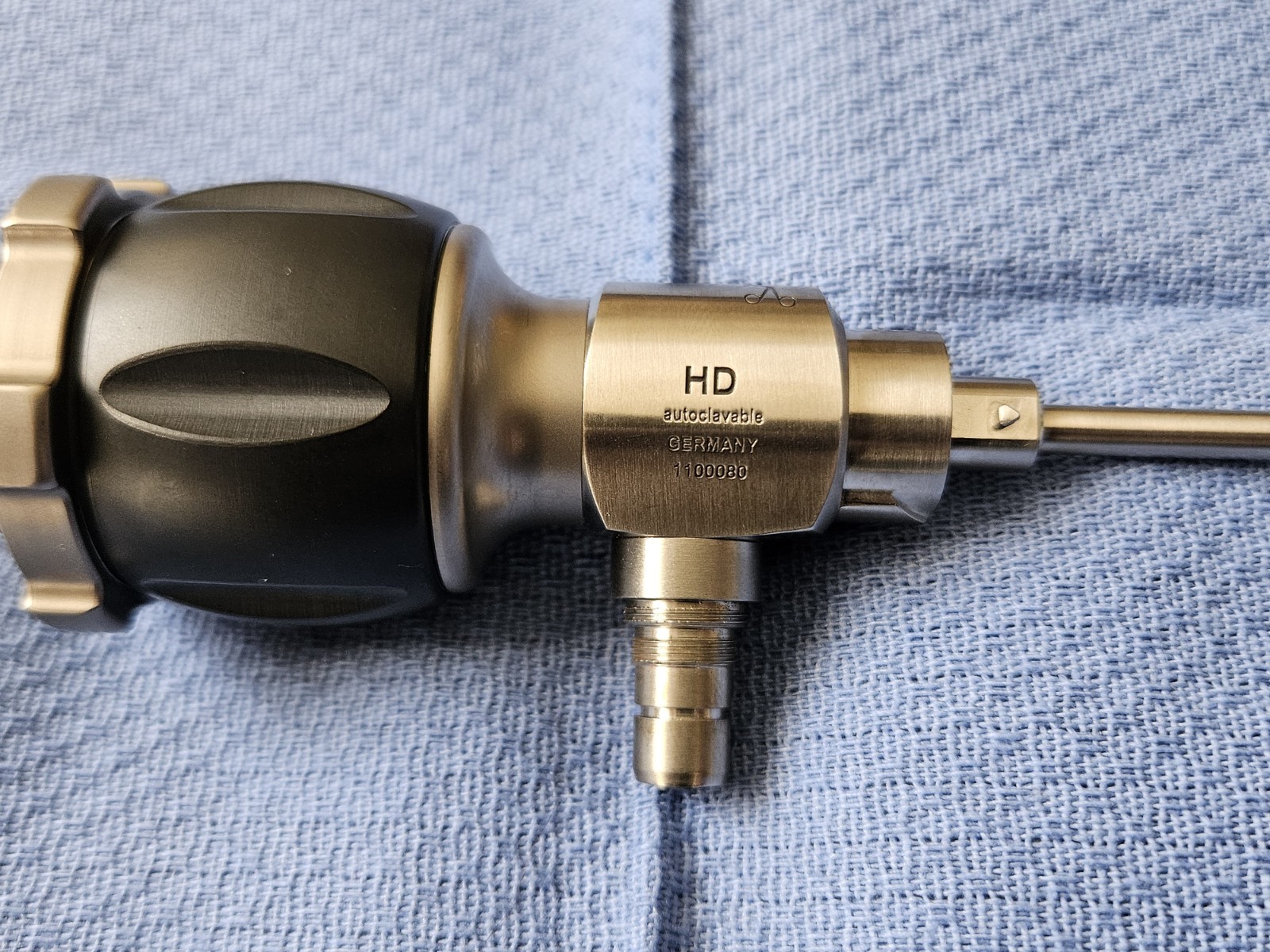 Arthrex 4.0 mm 70º HD SYNERGY Arthroscope, C-Mount, 152 mm AR-3355 4070