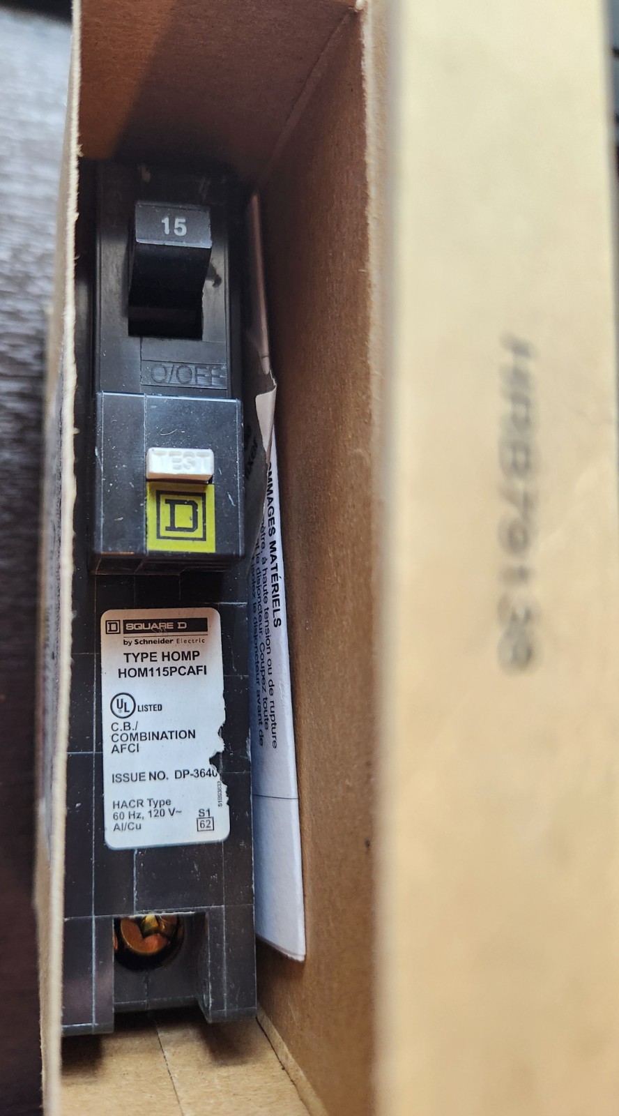 Square D Homeline 1 Pole 15A 120VAC Circuit Breaker – HOM115PCAFI – New Open Box