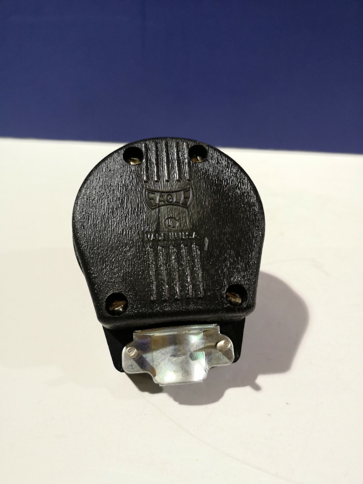 Universal Angle Ground Cap 3-Wire Black NEMA 5-30P 5-50P 50A 125V NEW EAGLE 41E