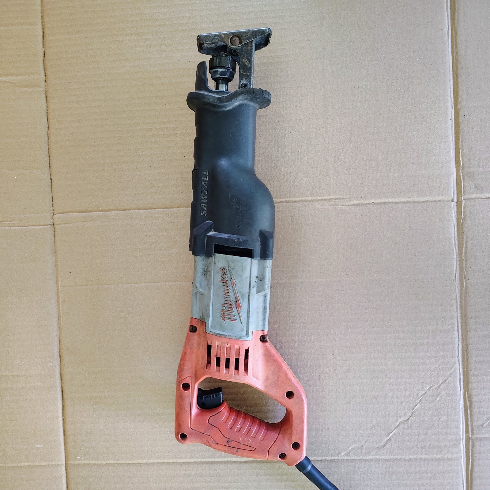 Milwaukee 6519-31 Sawzall Reciprocating Electric Corded Saw 12amp Works Perfect