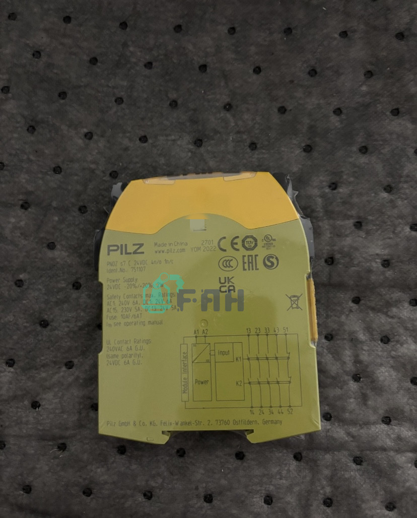 1pc Pilz 751177 New safety relay