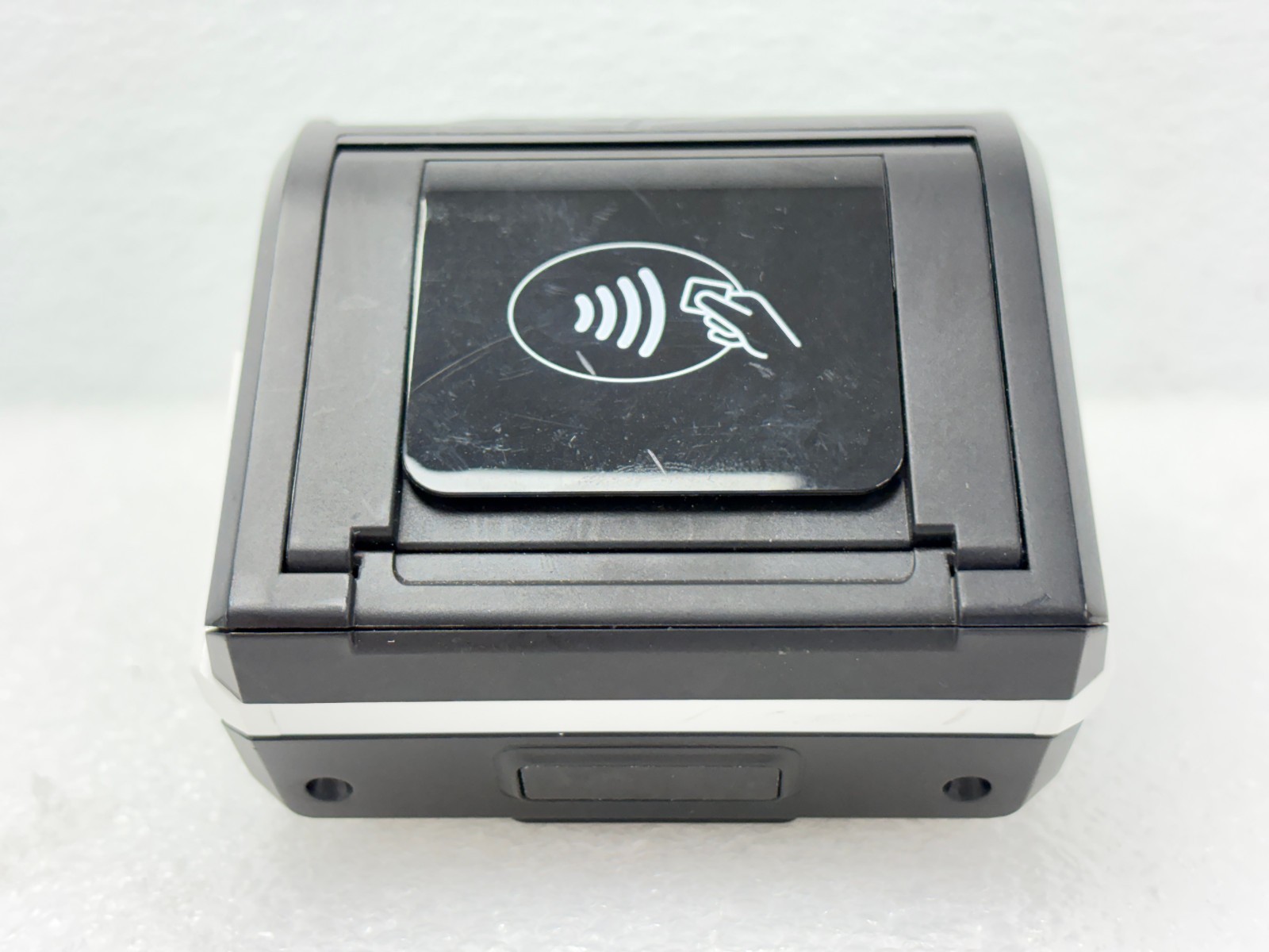 Pre Owned | Castle Technology Saturn1000 Android Wireless POS Terminal Only